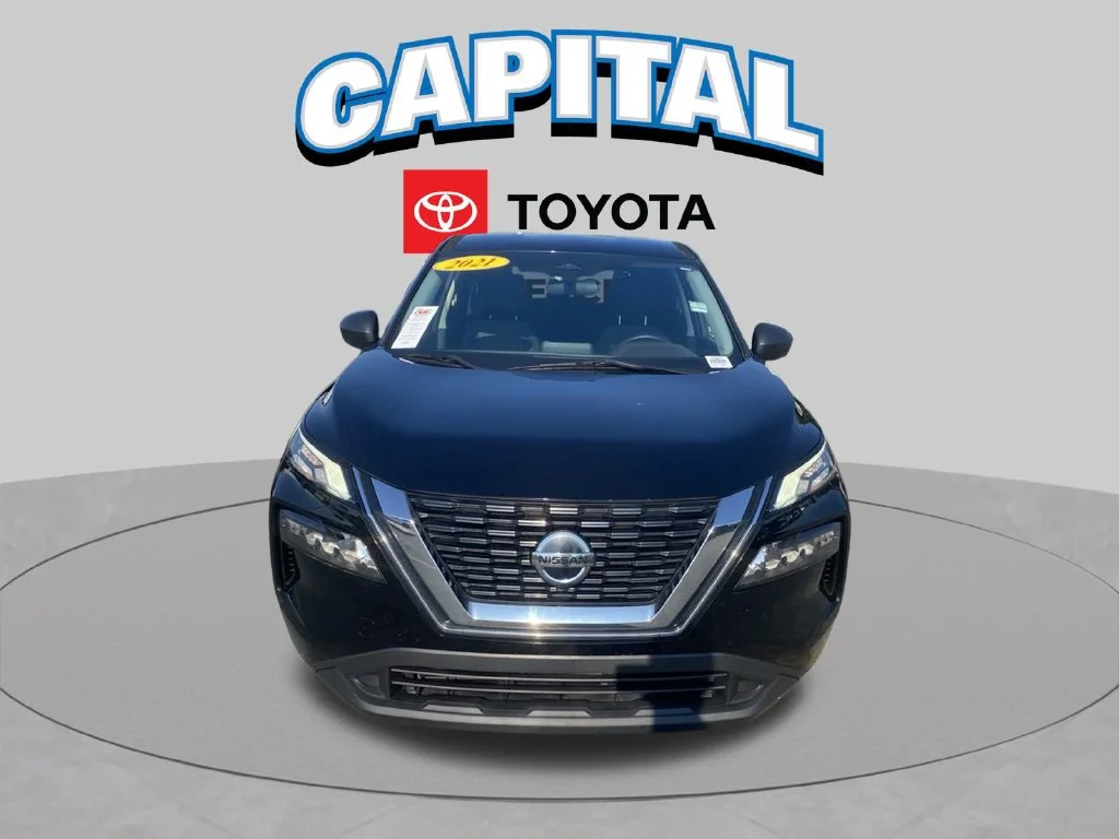 Used 2021 Black Nissan S image 17