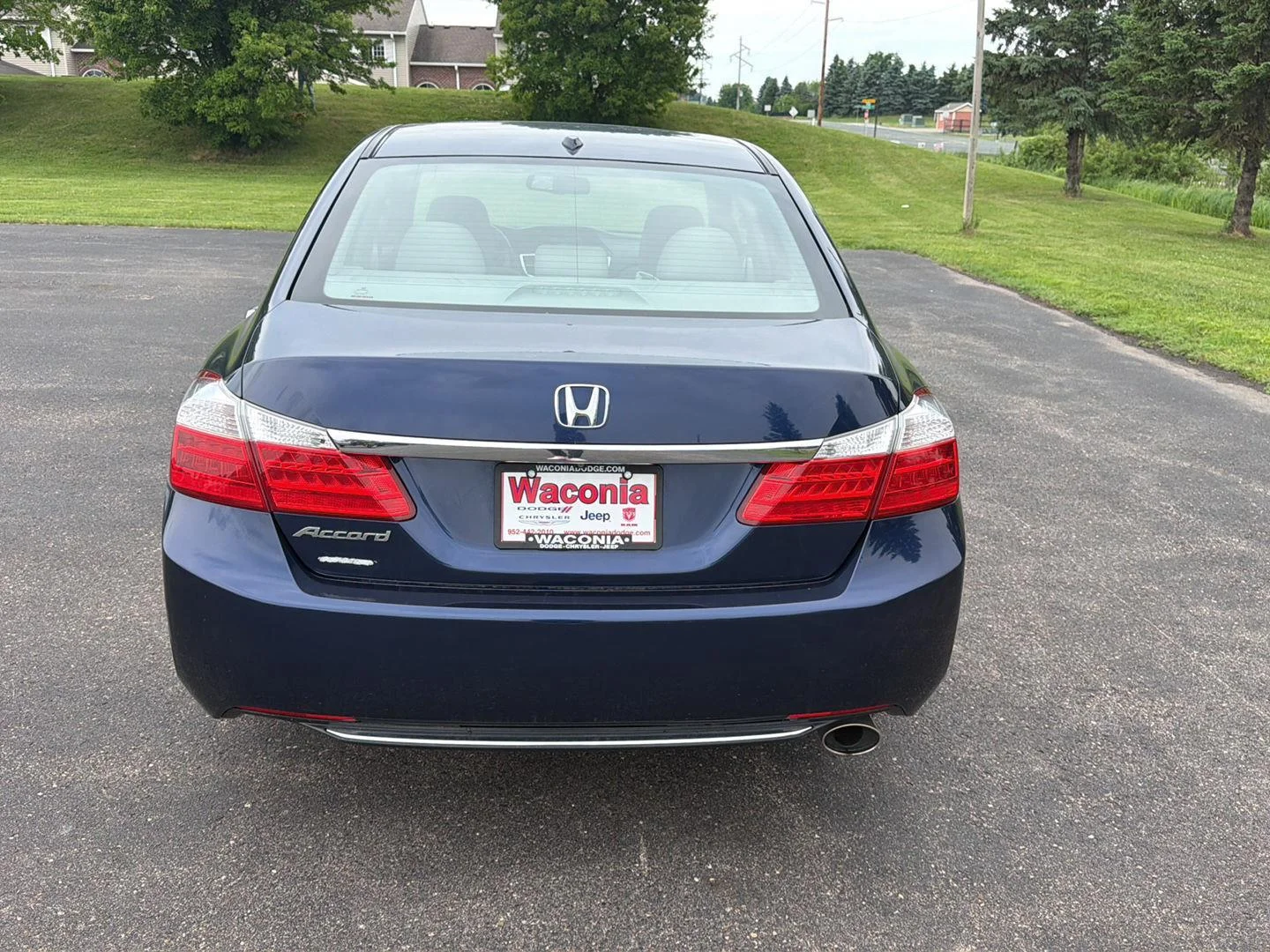 Used 2014 Obsidian Blue Pearl Honda EX-L image 6