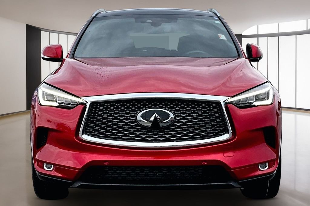 Used 2022 Red INFINITI Autograph image 3