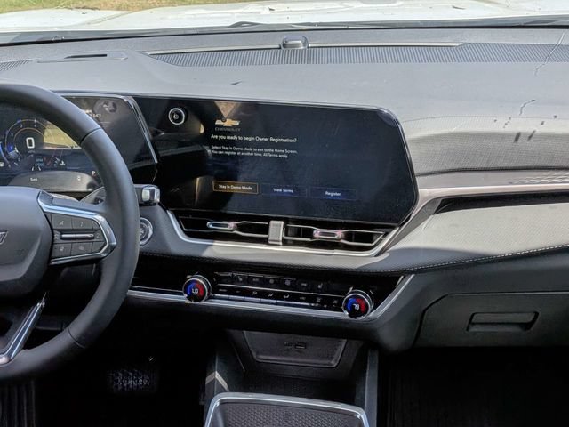 2027 Chevrolet Equinox LT - Photo 20