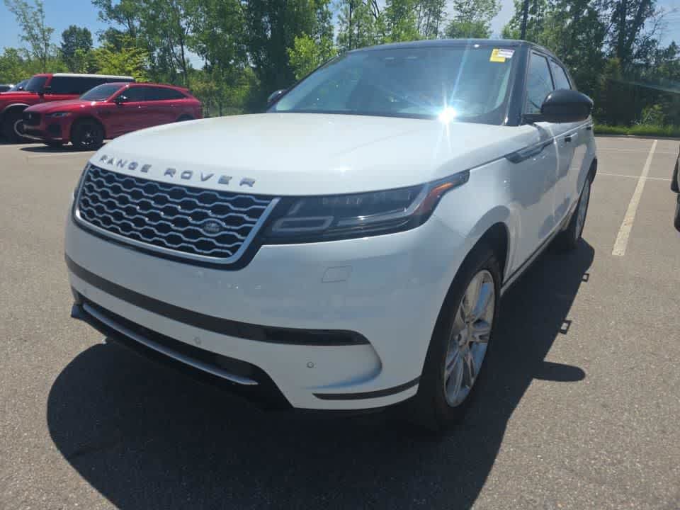 Used 2023 Fuji White Land Rover S image 2