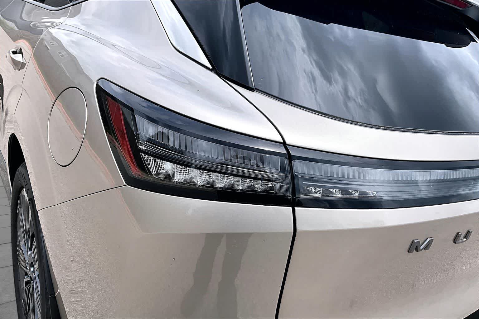 New 2026 Champagne Silver Metallic Nissan Platinum image 12