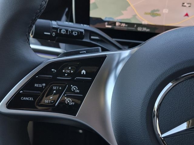 New 2026 Polar White Mercedes-Benz GLC 300 image 25