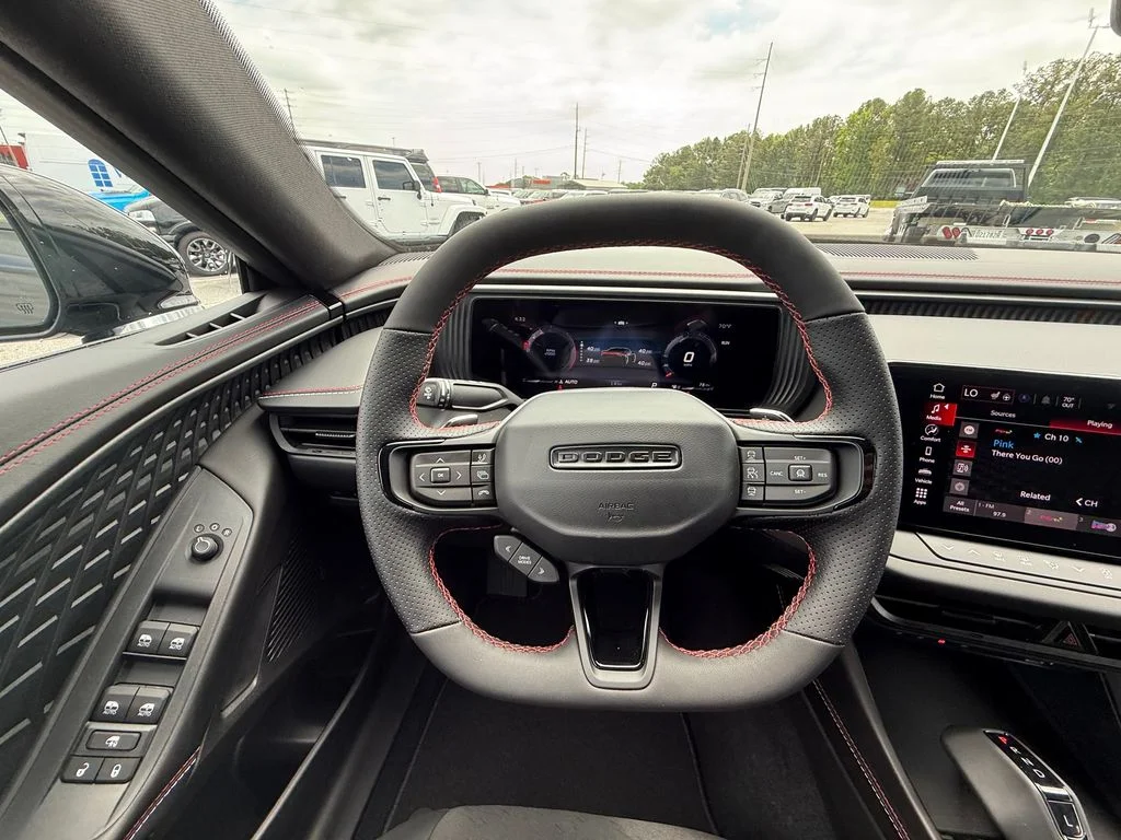 New 2026 Diamond Black Crystal Pearlcoat Dodge R/T image 9