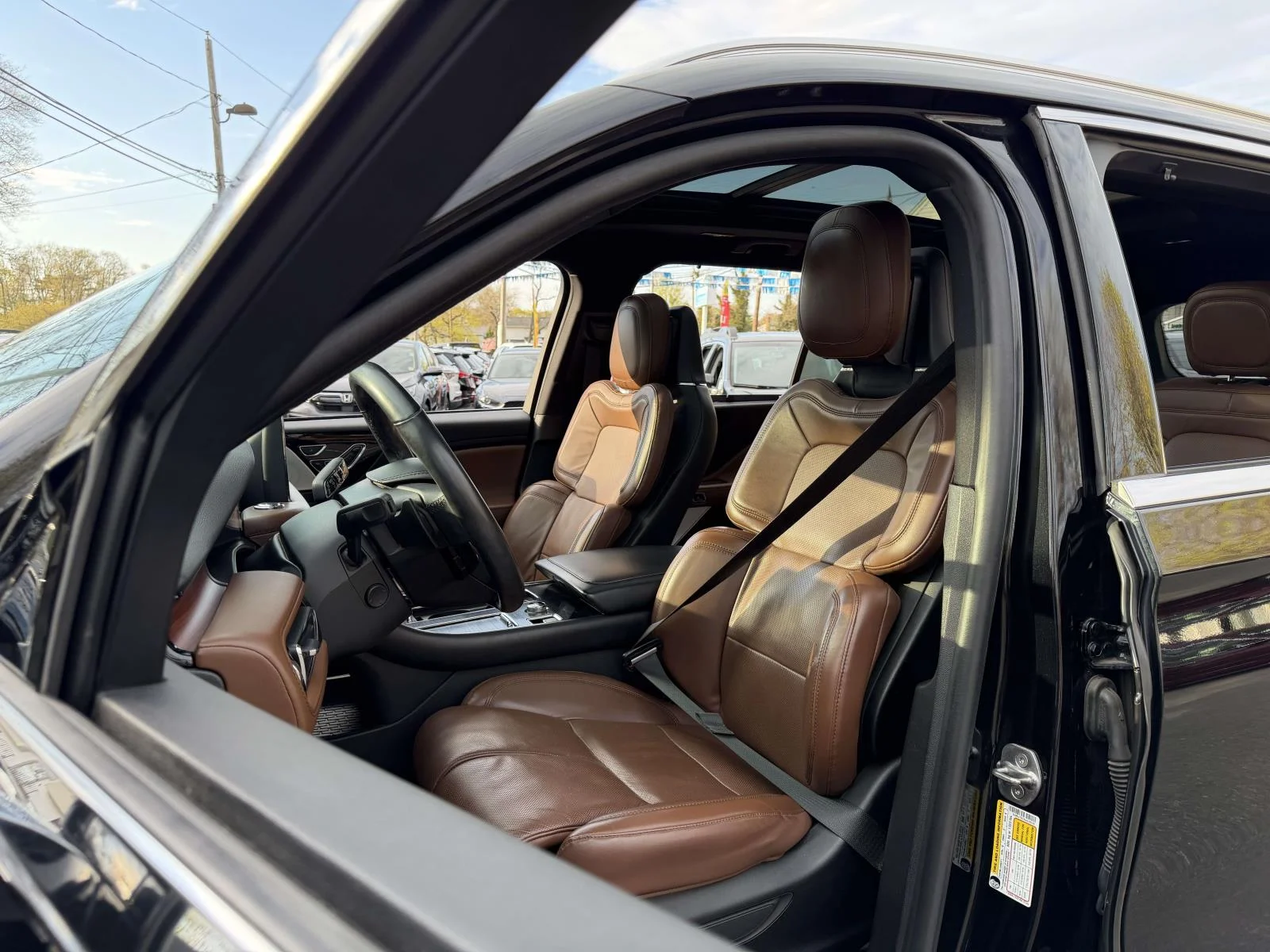 Used 2020 Black Lincoln Reserve image 20