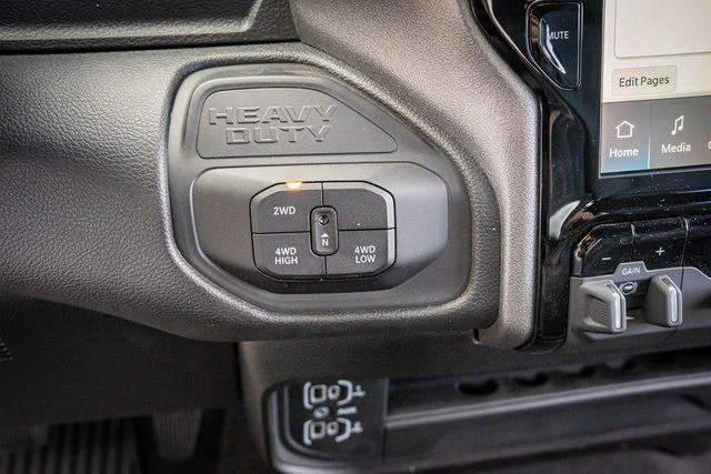 2026 RAM 3500 Tradesman - Photo 25