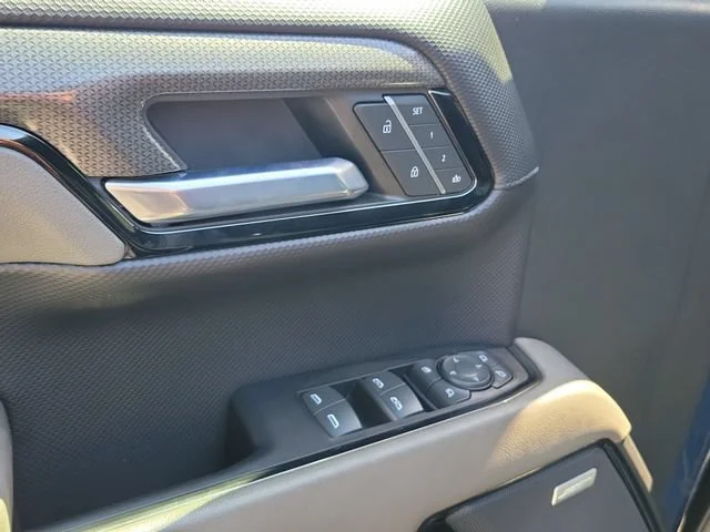 2022 Chevrolet Silverado 1500 ZR2 - Photo 25