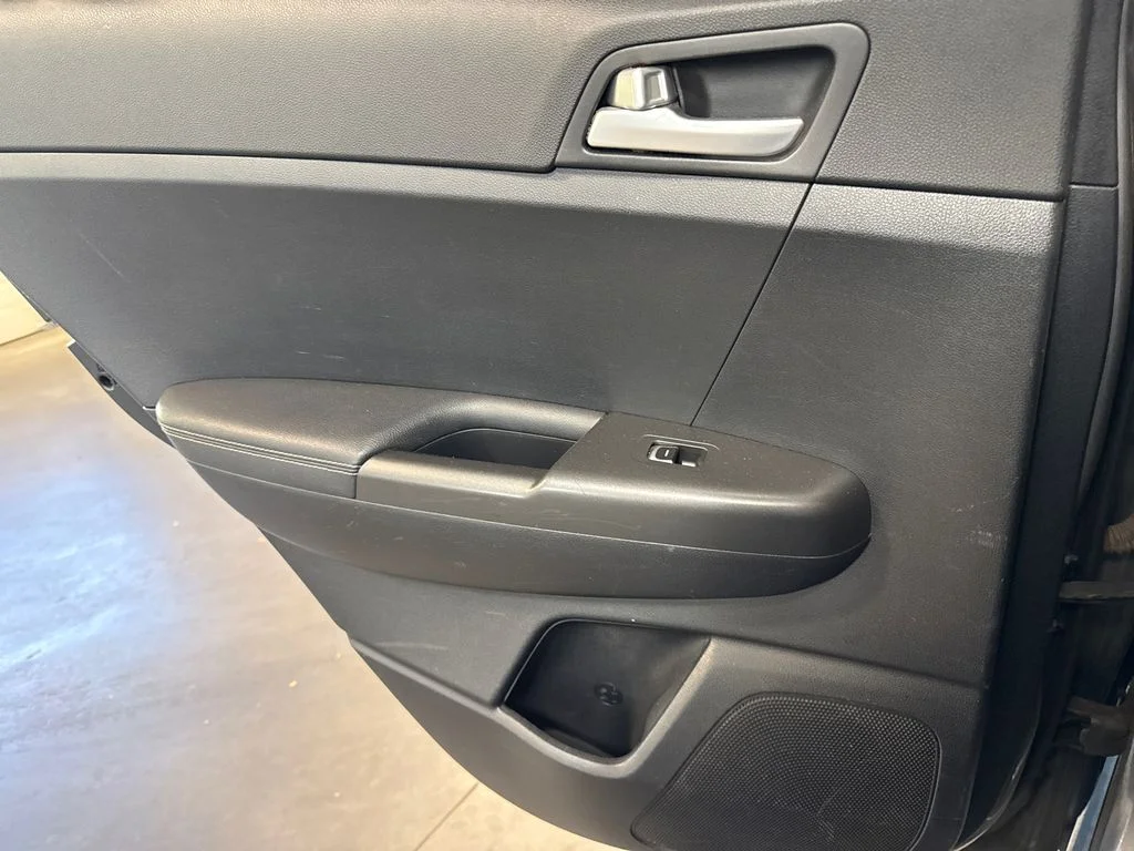 Used 2018 Silver Kia LX image 12