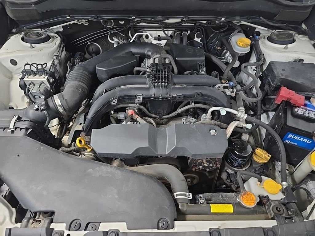 Used 2018 White Subaru 2.5i image 14
