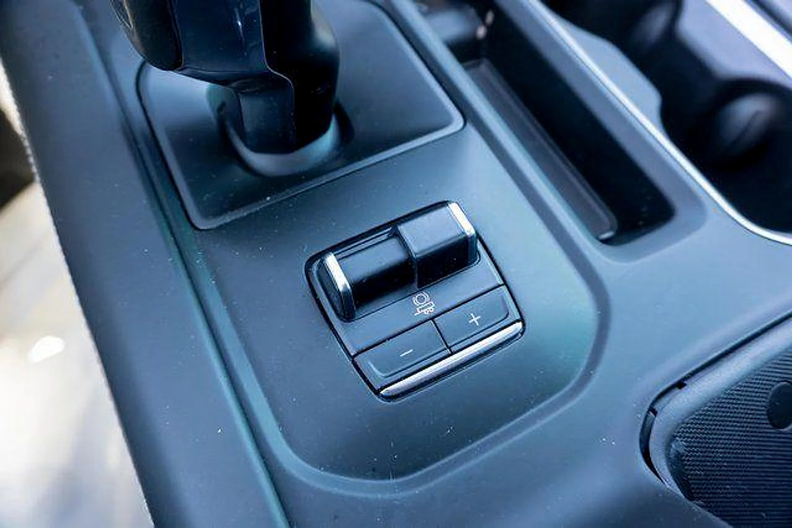 Used 2023  GMC Denali Ultimate image 34
