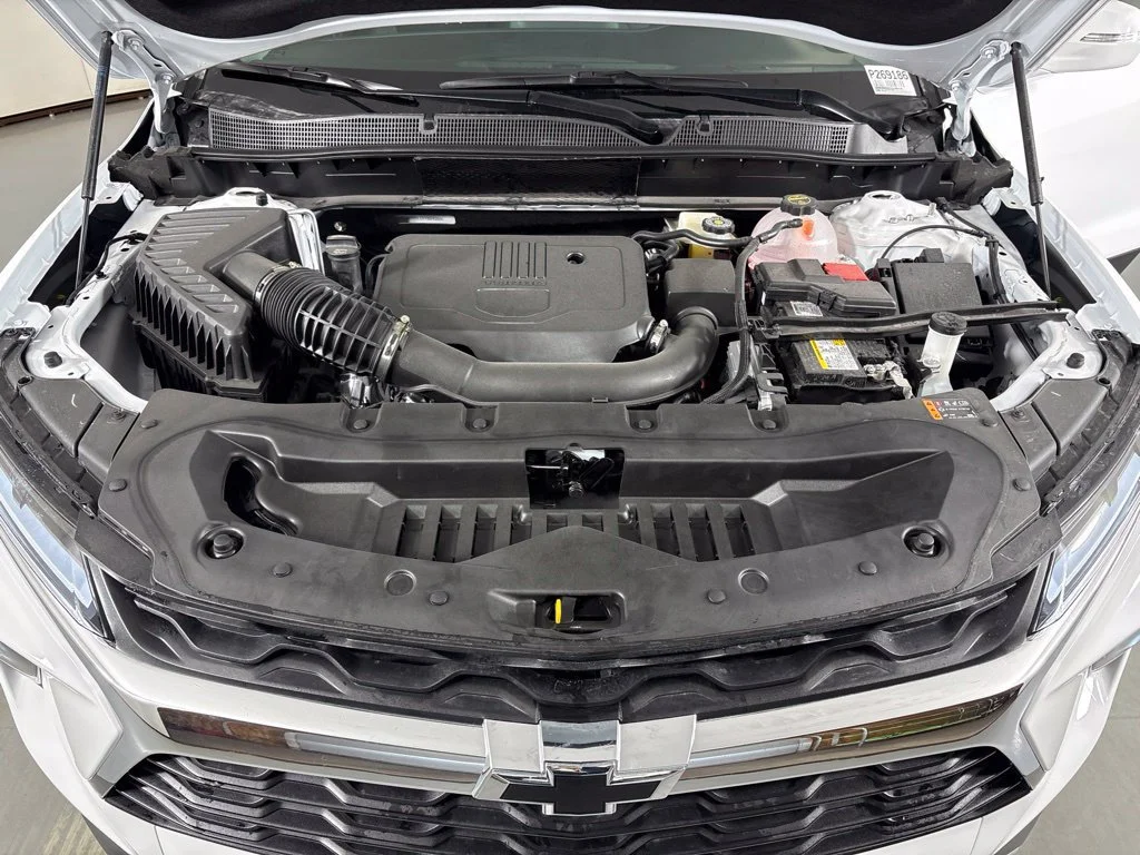 New 2026 Summit White Chevrolet 3LT image 46