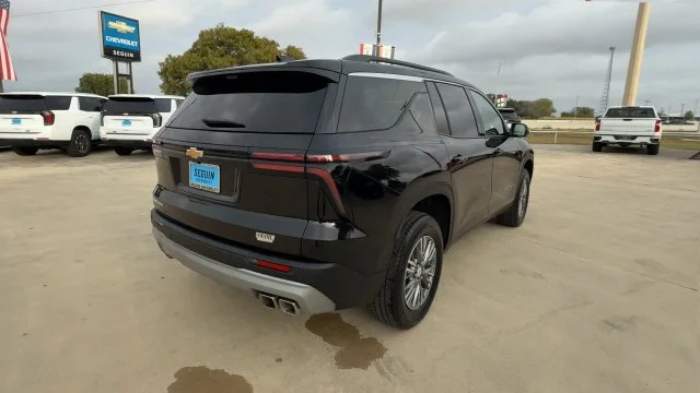 2026 Chevrolet Traverse LT - Photo 8
