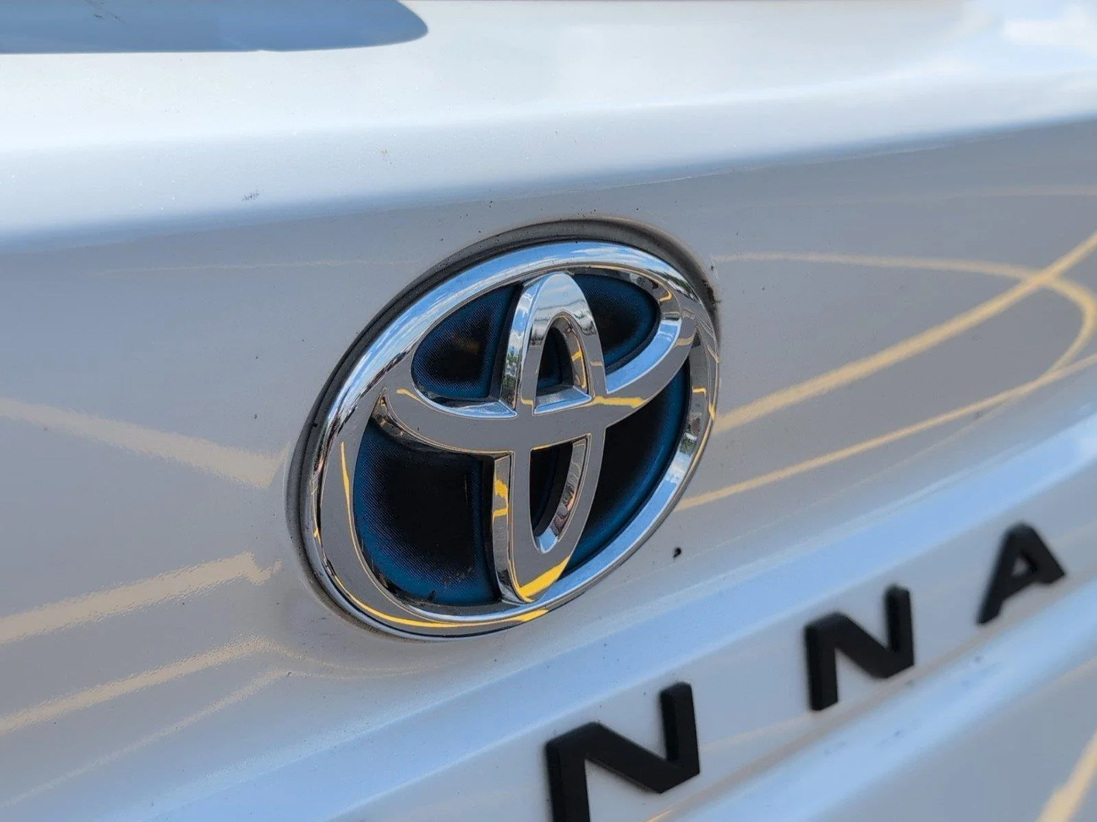 Used 2024 Windchill Pearl Toyota XLE image 34