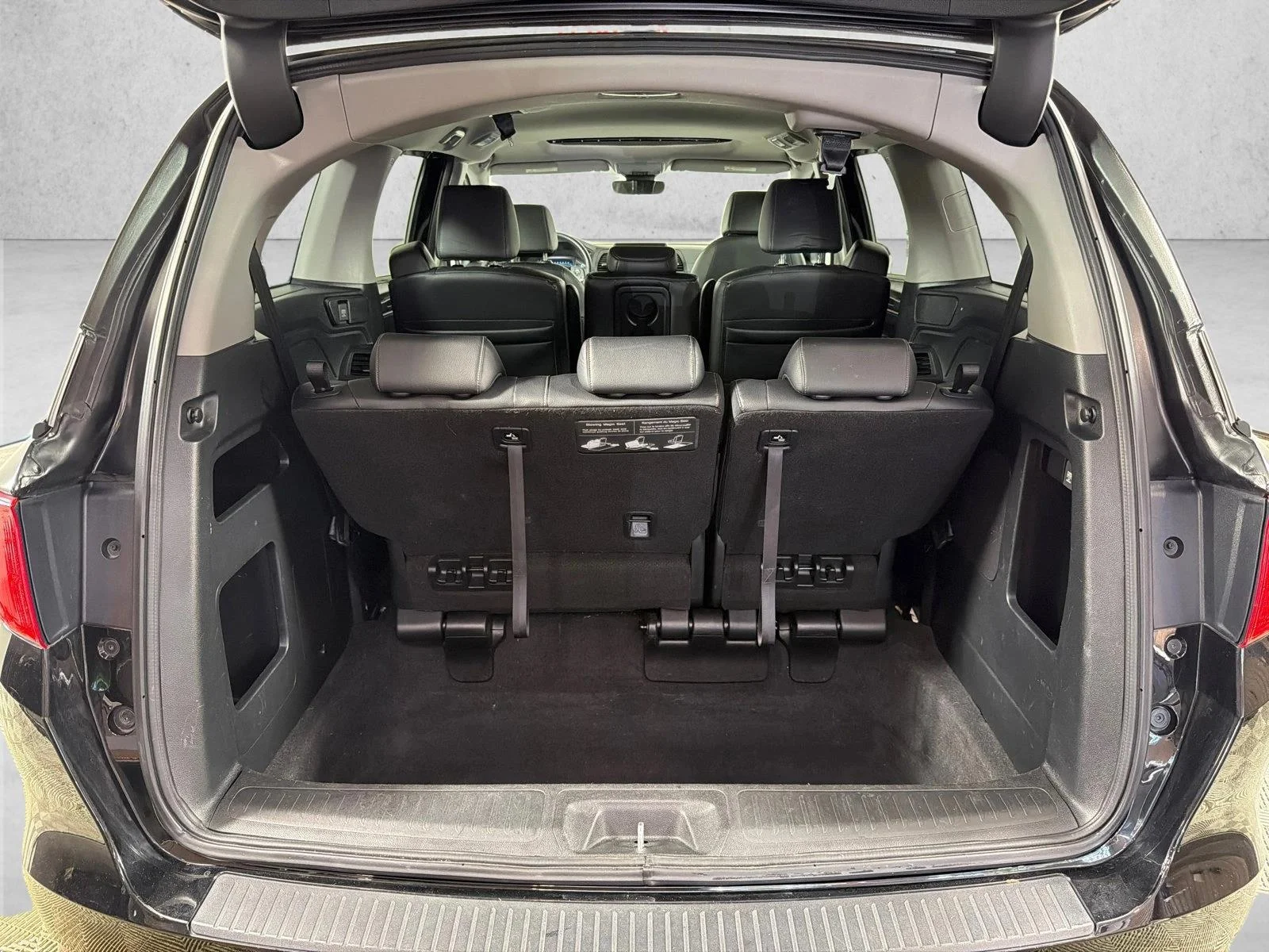 Used 2023 Black Honda EX-L image 18