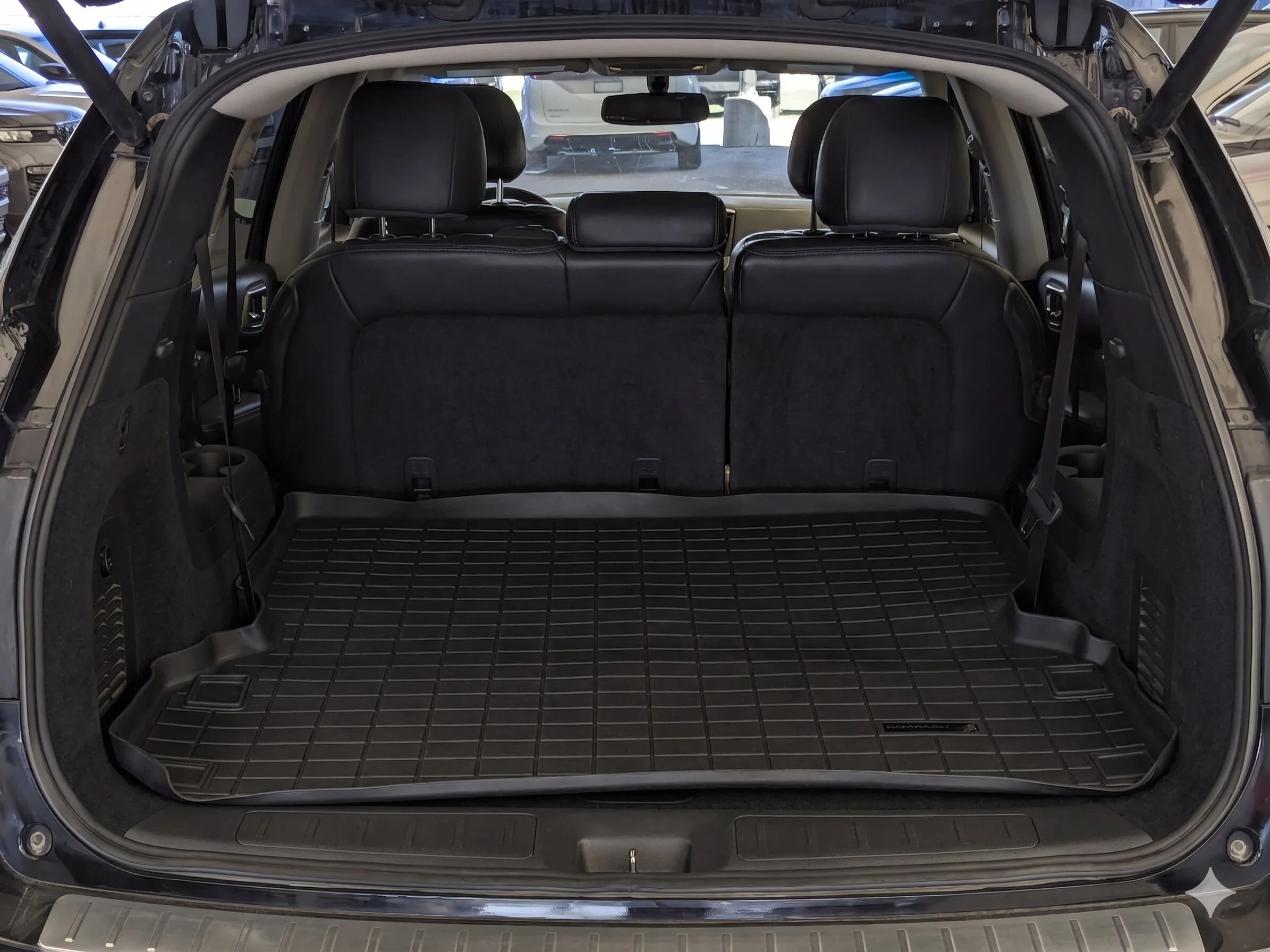 Used 2019 Black Nissan SL Premium - Leather - Sunroof - 360 Camera - 2 Sets Wheels & Tires & Much More image 31