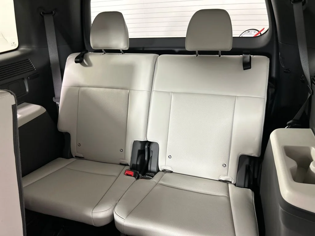 Used 2026 Black Hyundai SEL image 19