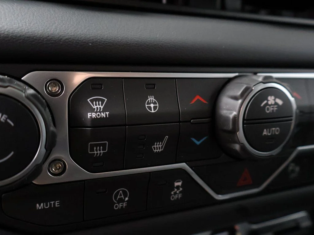 2026 Jeep Wrangler 4-Door Sahara - Photo 36