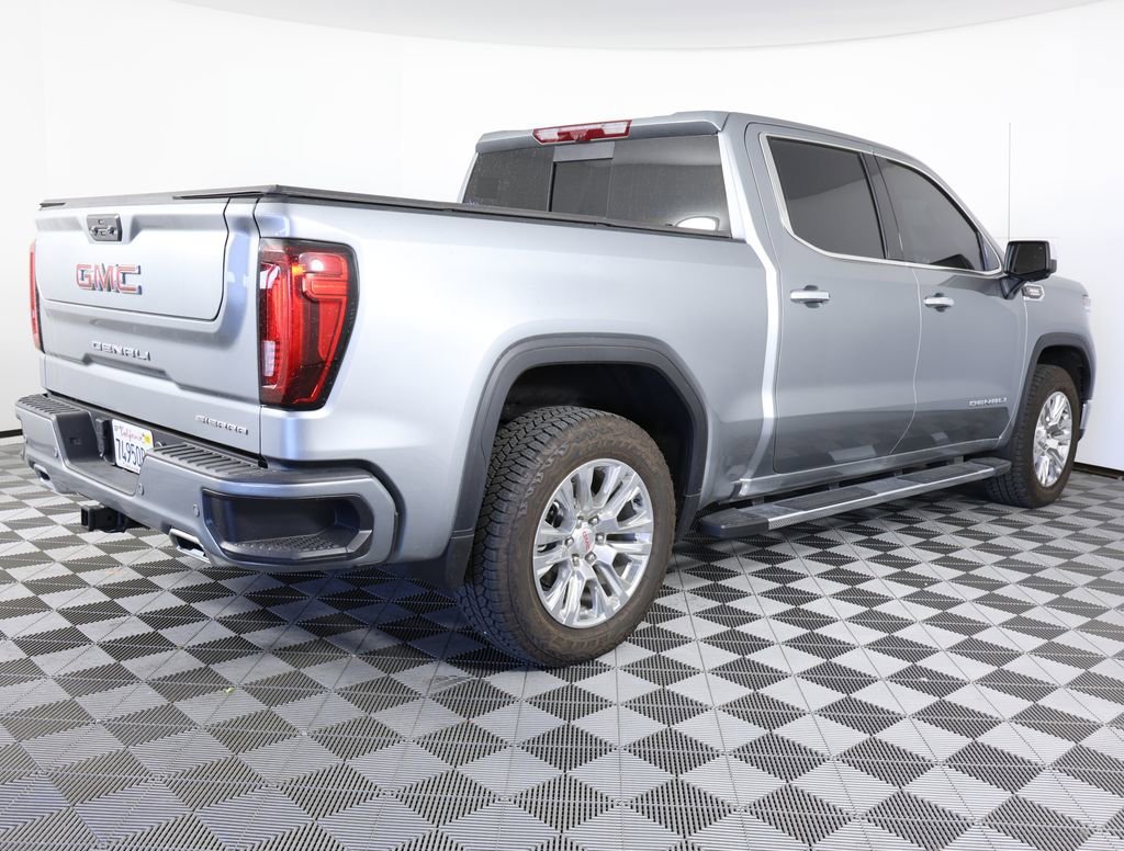 Used 2024 Sterling Metallic GMC Denali image 5