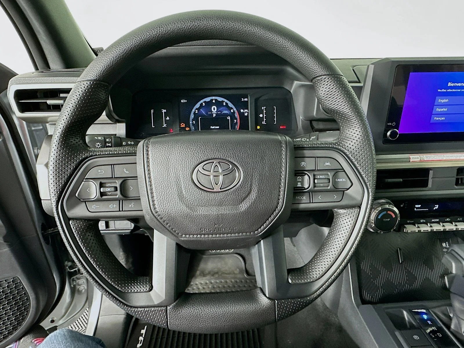 2025 Toyota Tacoma SR5 - Photo 11
