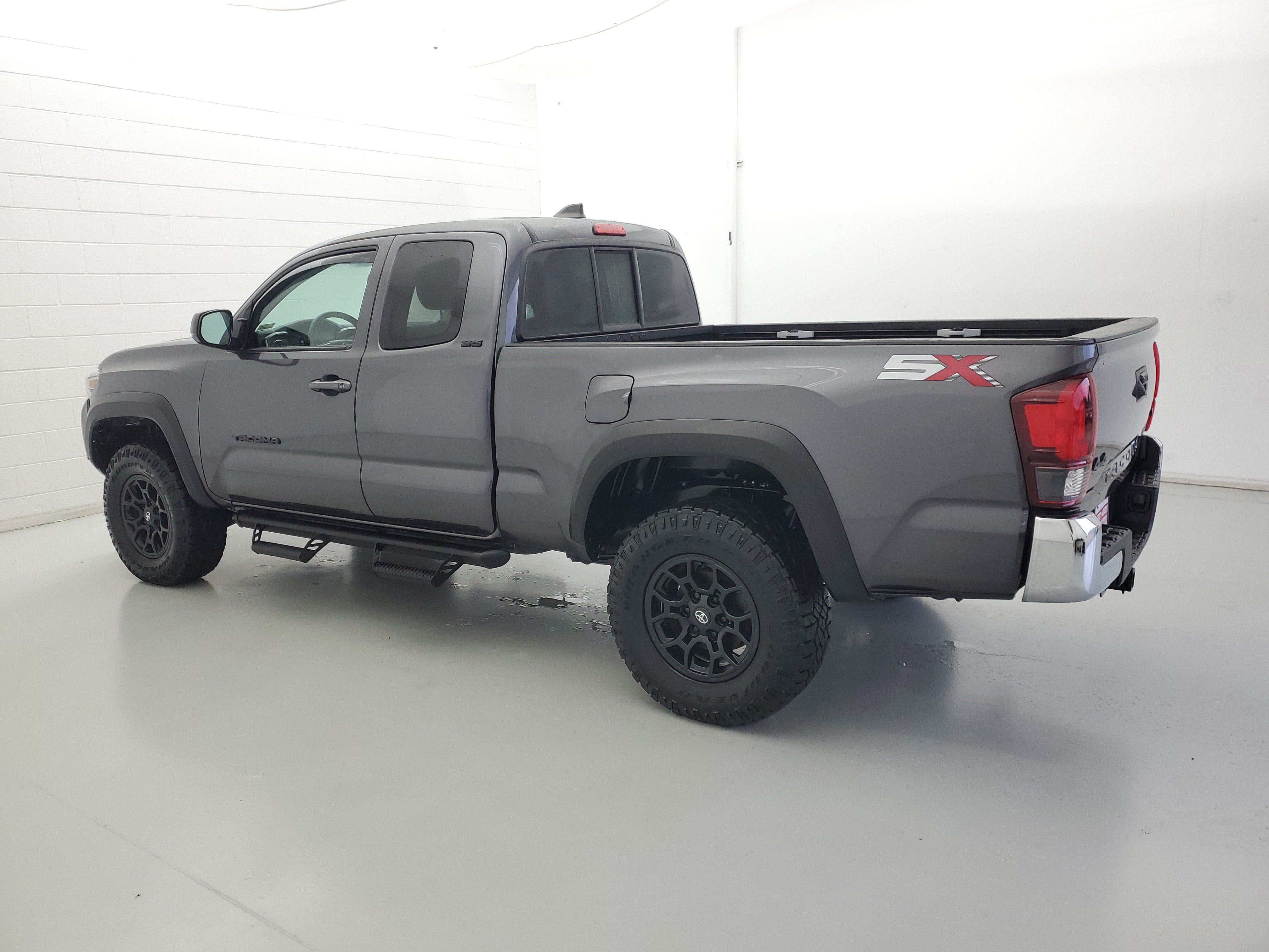 Used 2023 Magnetic Gray Metallic Toyota SR5 image 7