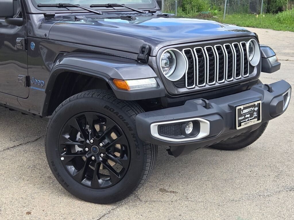 Certified Used 2025 Gray Jeep Sahara 4xe image 2