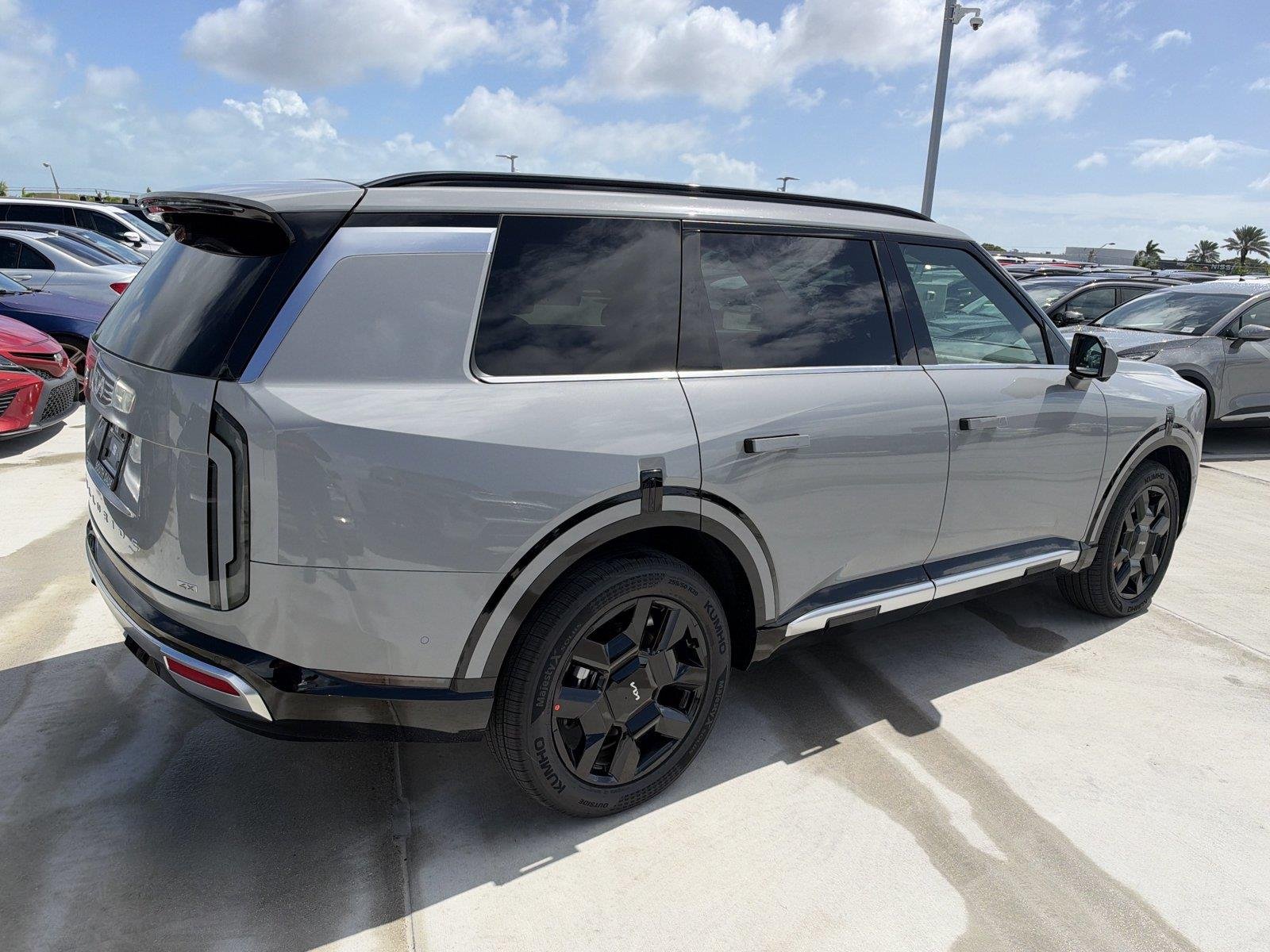 New 2027 Wolf Gray KIA SX-Prestige image 4