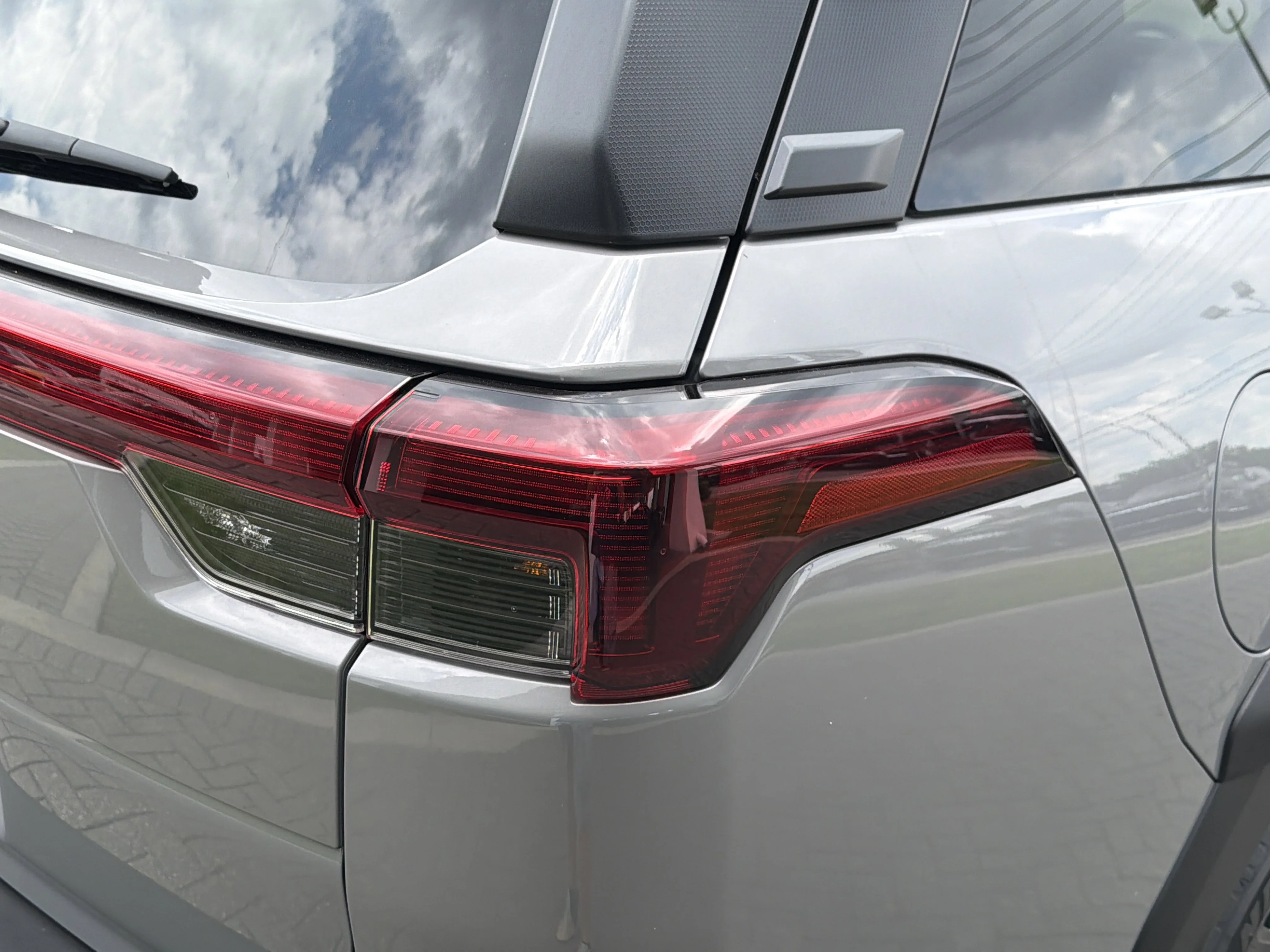 New 2026 RIVER ROCK PEARL Subaru Limited image 8