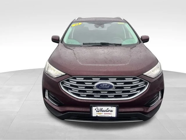 Used 2021 Red Ford SEL image 10