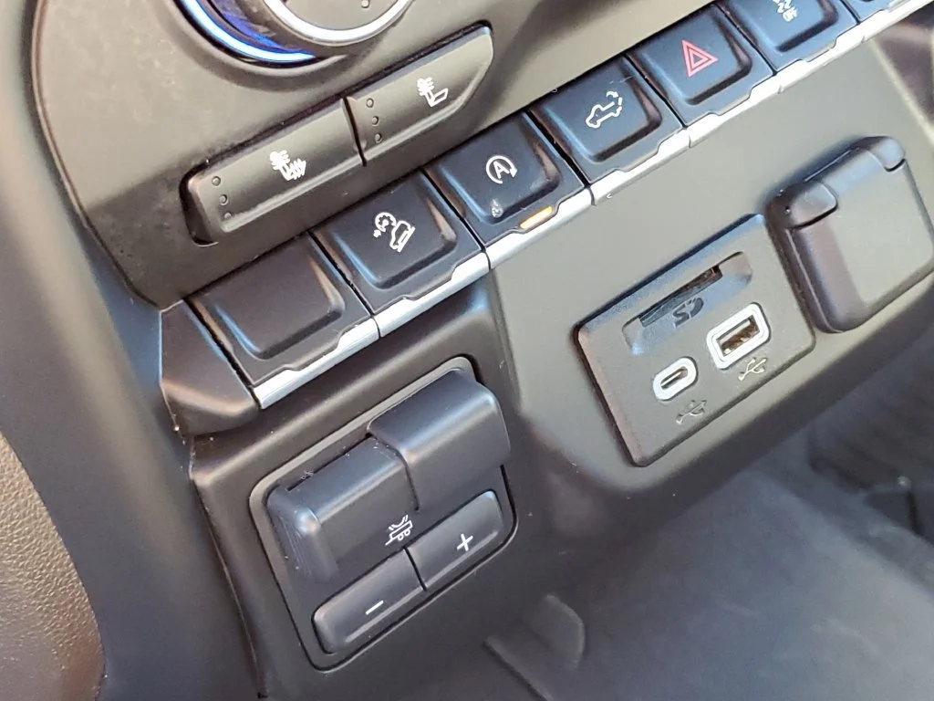 Used 2020 NORTHSKY BLUE METALLIC Chevrolet LTZ image 19