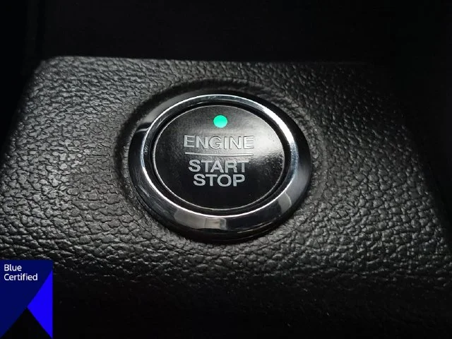 Used 2018  Ford Platinum image 27