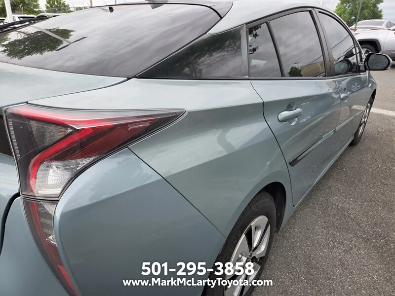 Used 2016 Pearl TOYOTA THREE image 10