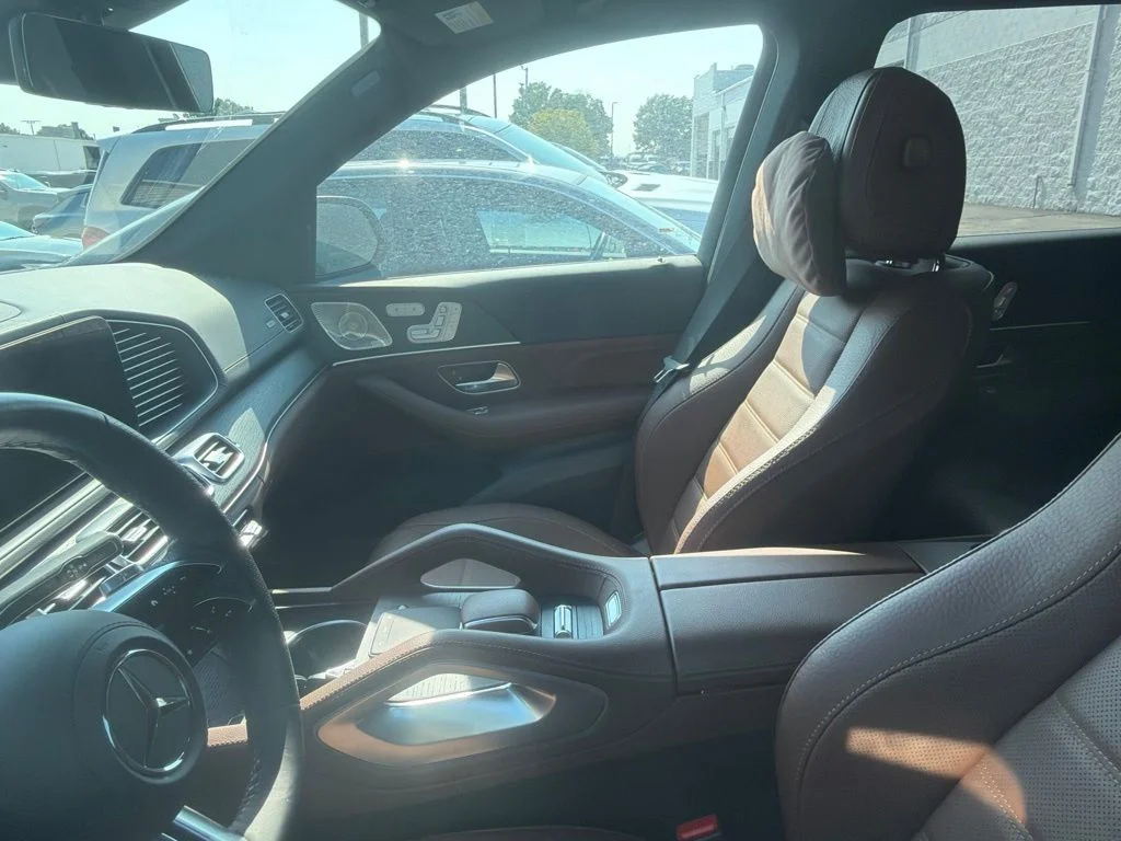 Used 2025 Gray Mercedes-Benz GLS 450 image 9