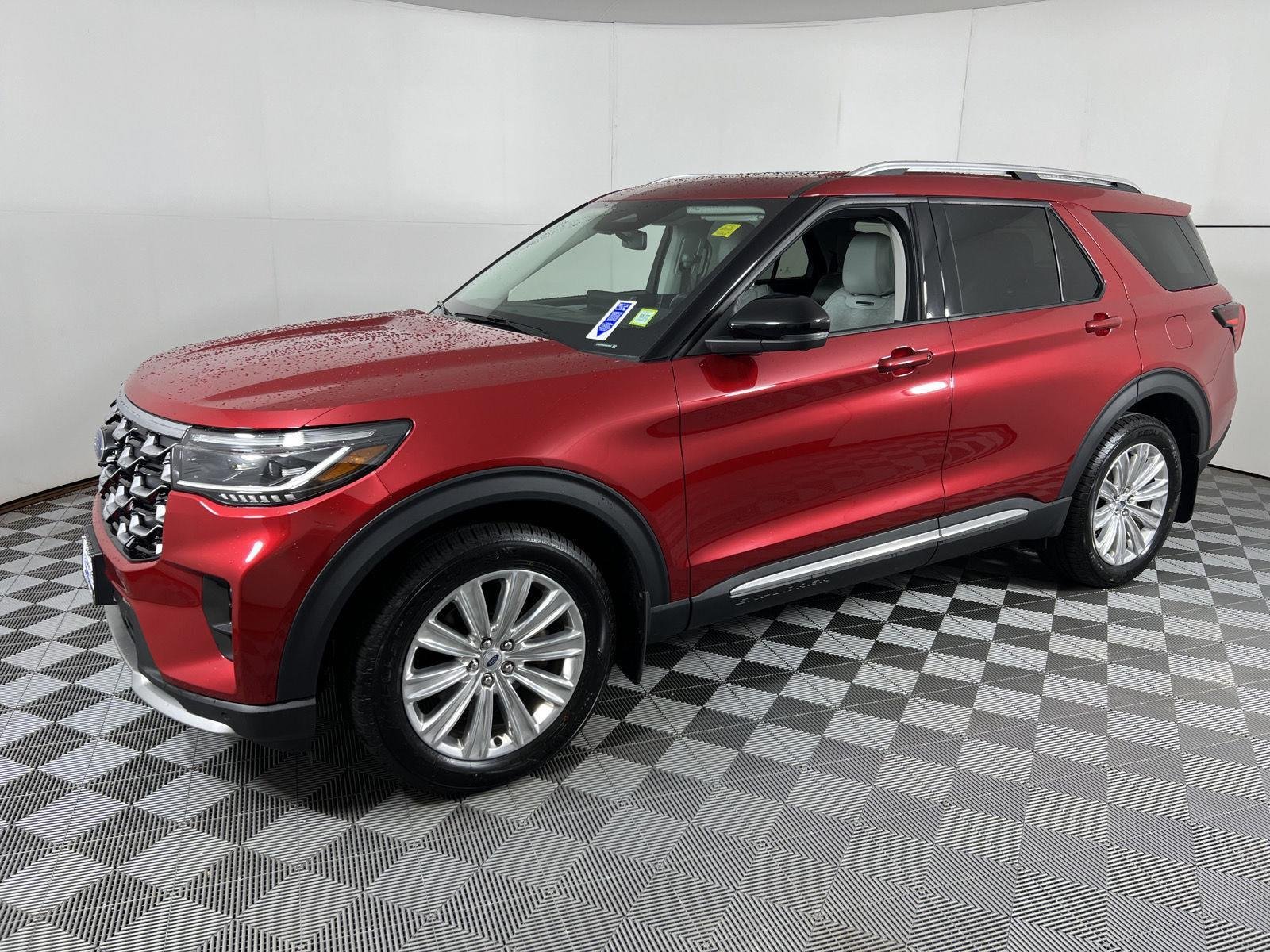 Used 2025 Rapid Red Metallic Tinted Clearcoat Ford Platinum image 7
