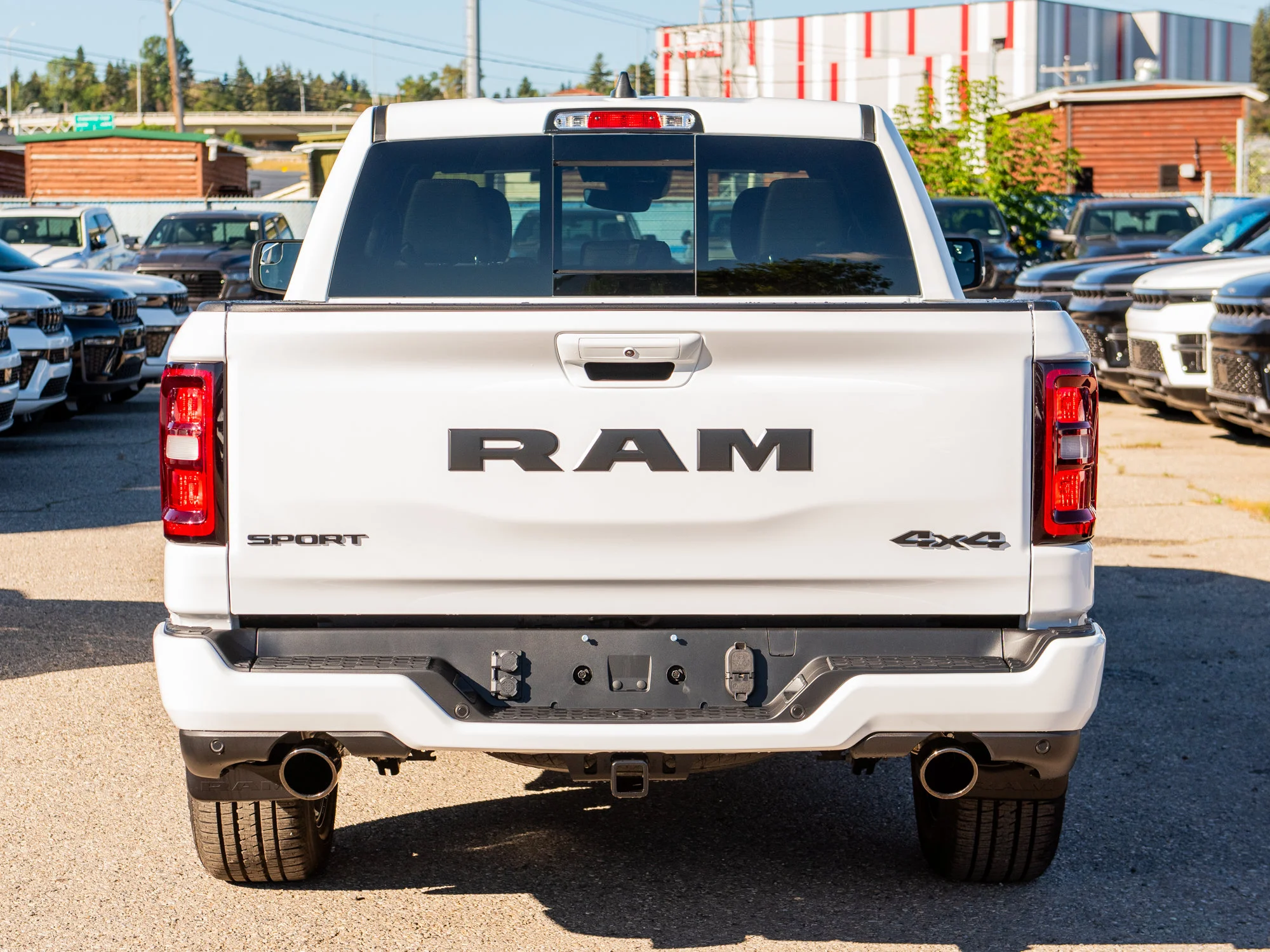 New 2026 White RAM Sport* Crew Cab 4x4, 5.7L HEMI V8, Panoramic Sunroof, 3.92 Rear Axle image 5