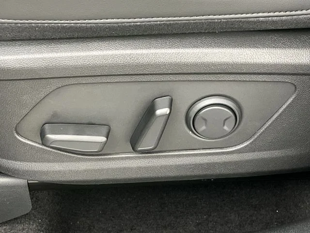 New 2026 Ebony Black Kia S image 12