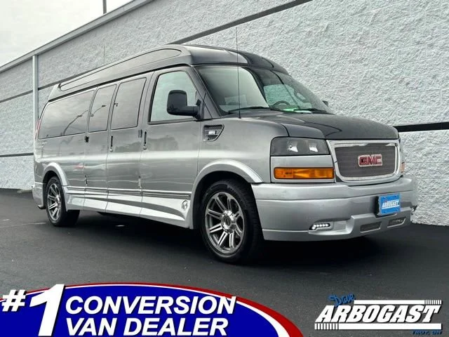 2020 GMC Savana 2500 Ext WB's photo