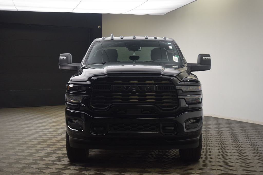 New 2026 Diamond Black Crystal Pearl-Coat Exterior Paint RAM Big Horn image 2