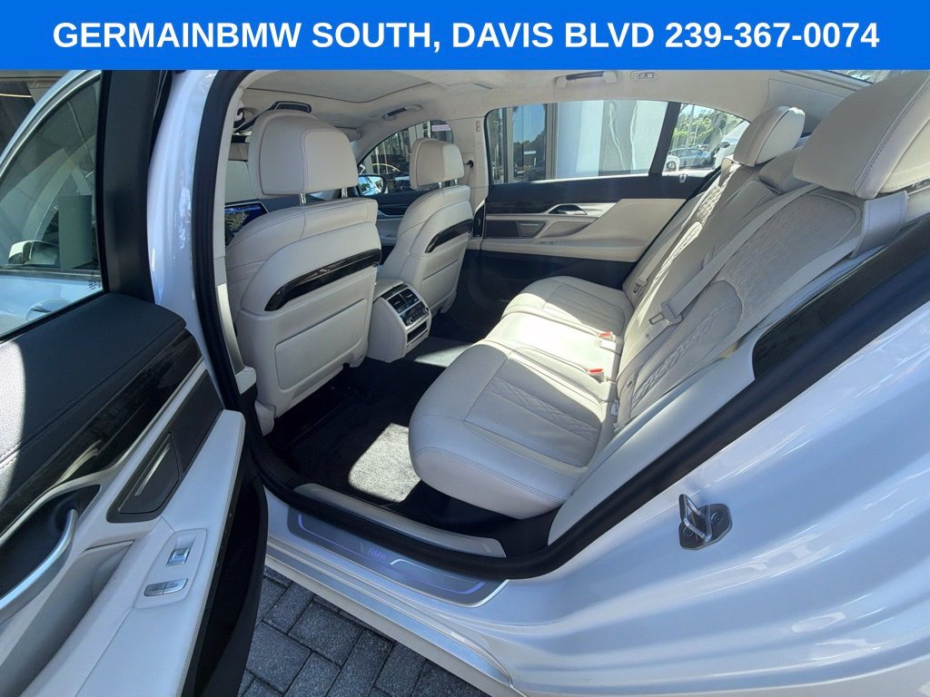 Used 2022 Mineral White Metallic BMW 750i xDrive image 23
