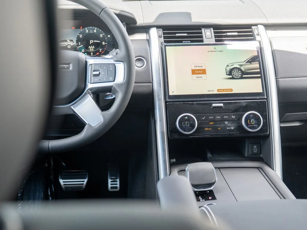 New 2026 Santorini Black Land Rover  image 19