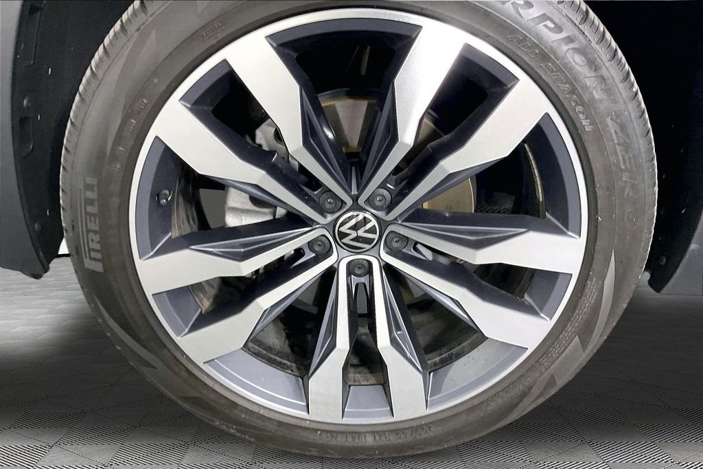 2023 Volkswagen Atlas SEL Premium R-Line - Photo 32