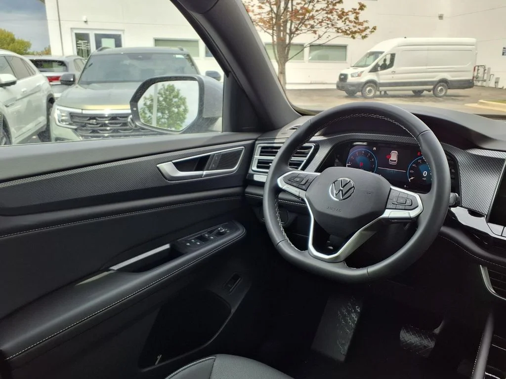 New 2026 Silver Mist Metallic Volkswagen 2.0T SEL image 22