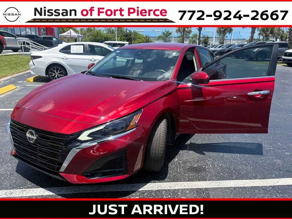 Certified Used 2023 Red Nissan 2.5 SV image 1