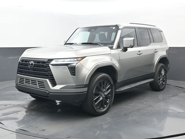 Used 2024 Atomic Silver Lexus 550 Premium image 8