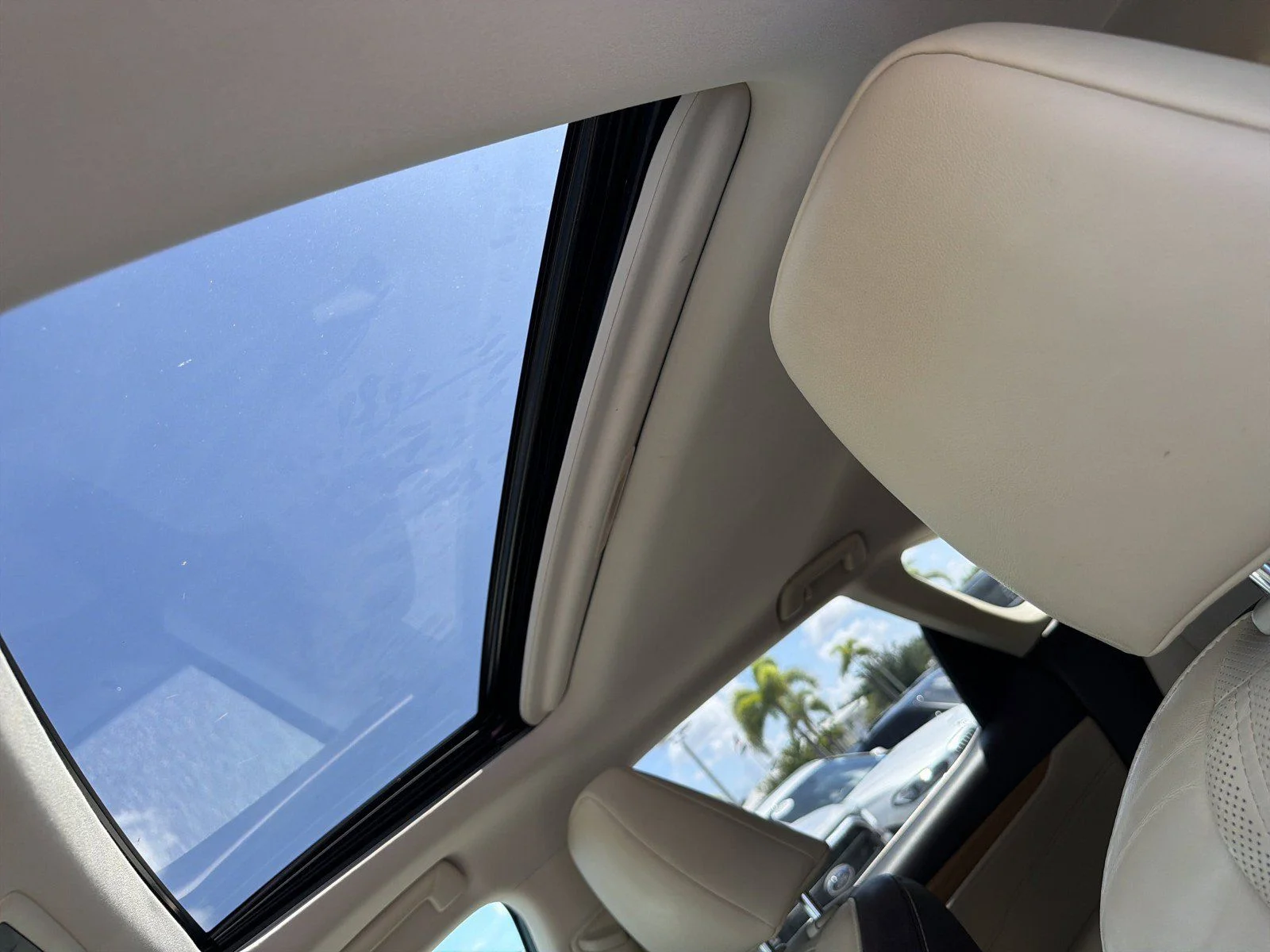 Used 2018 Silver Lexus 350L image 33