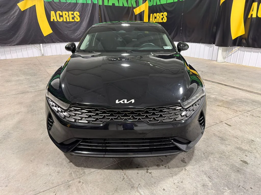 Used 2023 Ebony Black Kia EX image 10