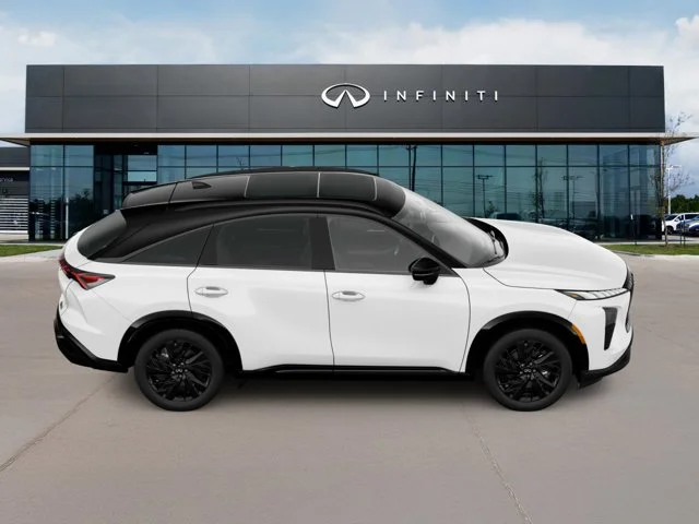 New 2027 2T RAD WHT INFINITI Sport AWD image 4