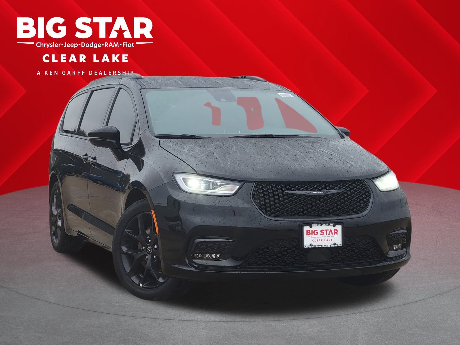 2026 Chrysler Pacifica Select's photo