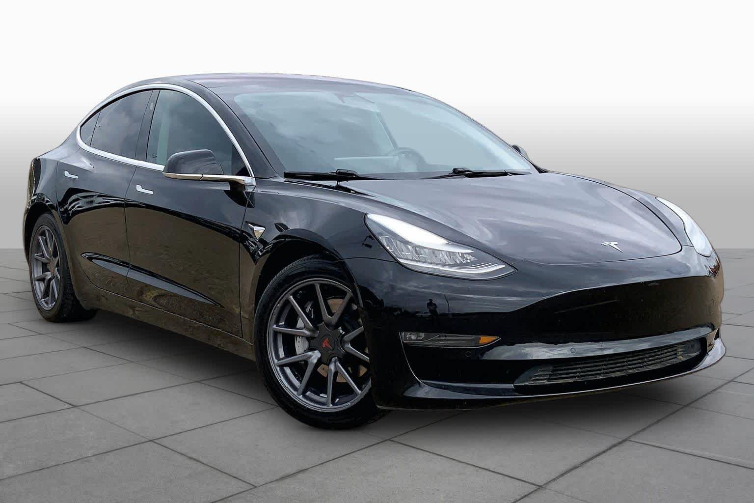 Used 2019 Tesla Model 3 Long Range with VIN 5YJ3E1EB4KF199041 for sale in Lubbock, TX
