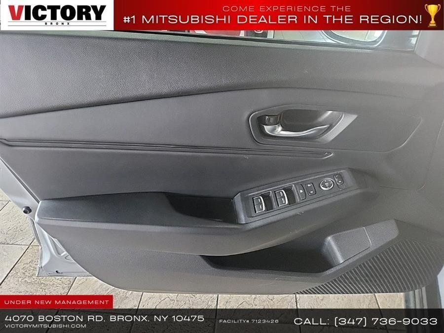 Used 2023 Silver Honda EX image 26