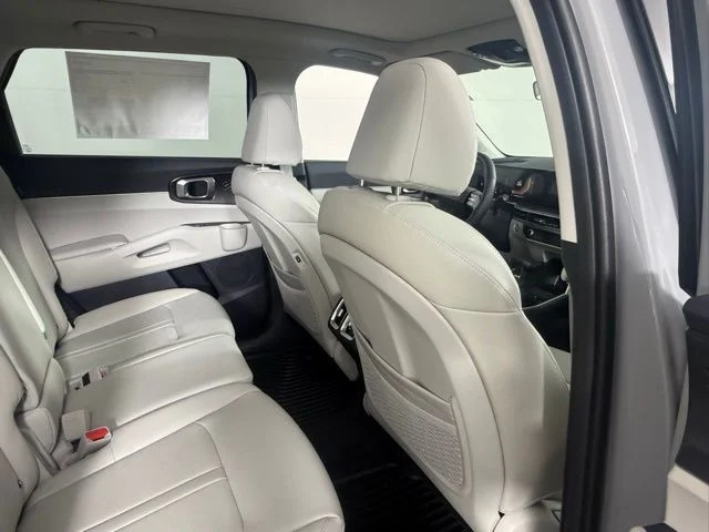 2026 Kia Sorento S - Photo 24
